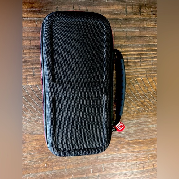 Nintendo Switch Case - Picture 2 of 4
